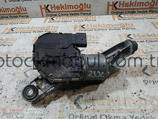 Ford Focus 3 BM51-1750 Silecek Motoru ve Kolları