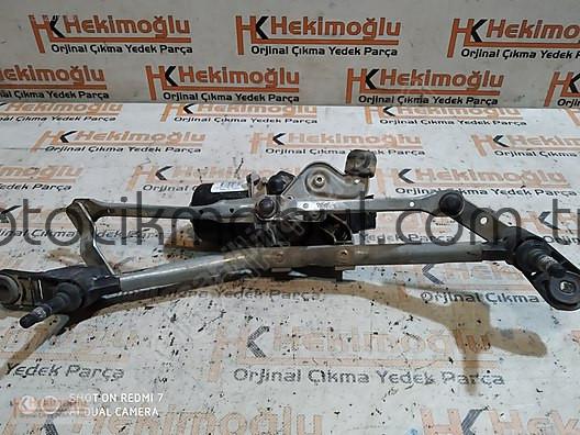 Renault Clio 3 Silecek Motoru ve Mekanizma Parçaları - 820