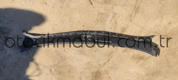 Toyota Corolla E92 88/92 ön cam ızgarası