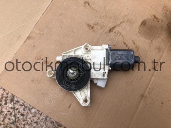 MERCEDES ML W166 CAM KALDIRMA MOTORU 0130822755