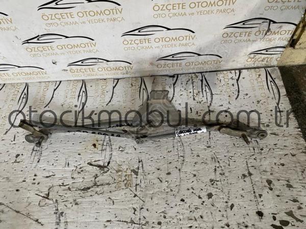 SEAT CORDOBA ÖN CAM SİLECEK MEKANİZMASI ORJİNAL ÇIKMA