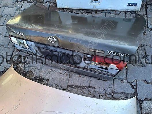 Nissan Maxima Bagaj Camı - Oto Çıkma Parçaları