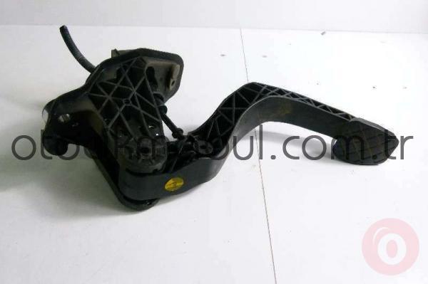 SEAT TOLEDO FABİA RAPİD DEBRİYAJ PEDALI 6R1721373A