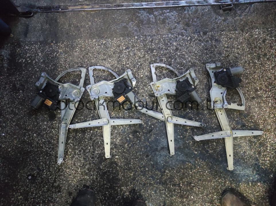 ASTRA F SOL CAM KRİKOSU