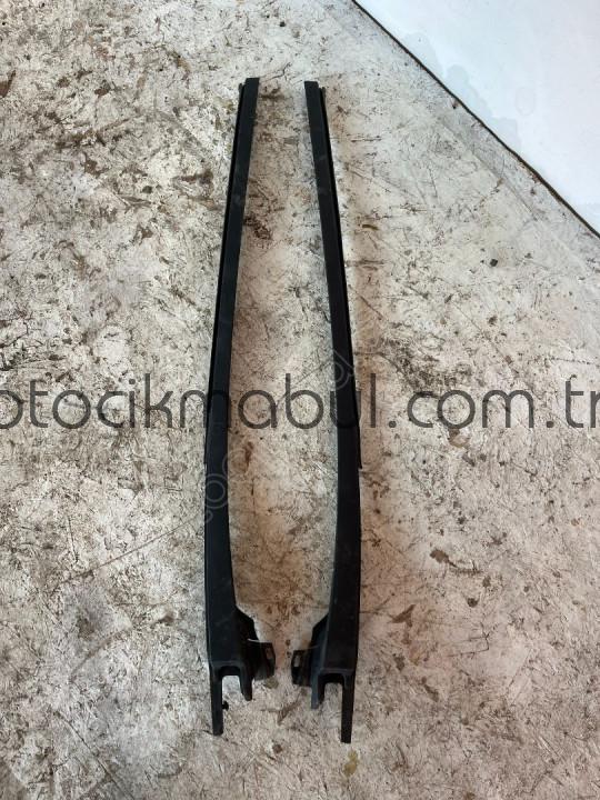 RENAULT CLİO 3 DIŞ CAM ÇITASI SAĞ SOL ÖN MONTECAR