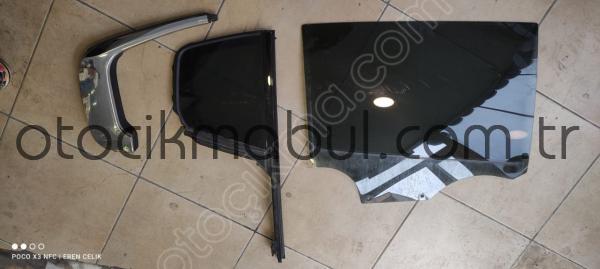 CİTROEN C3 AİRCROSS SAĞ ARKA CAM SETİ ÇIKMA ORİJİNAL