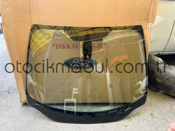 2012-2018 Focus trend-x ön cam (taş izli )