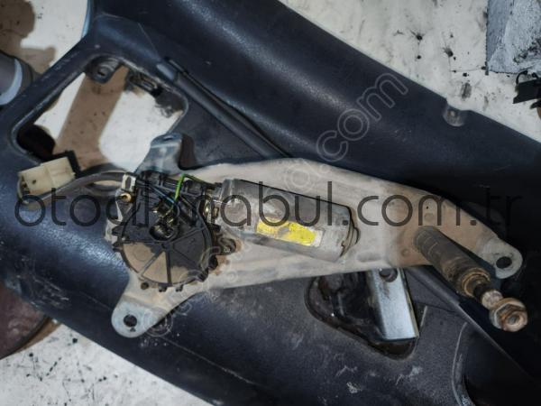 RENAULT laguna 1 orjinal çıkma arka silgi motoru