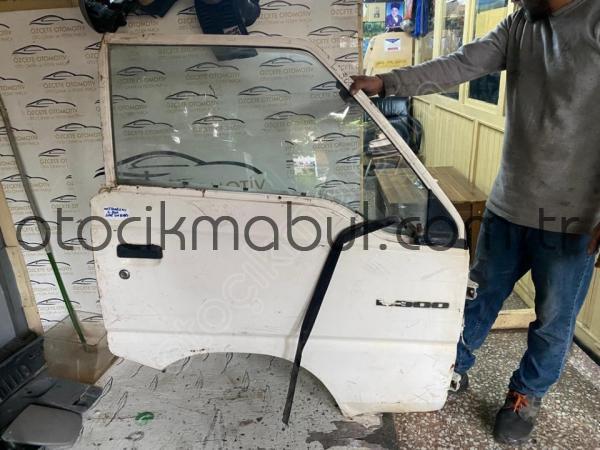 MİTSUBİSHİ L300 SAĞ ÖN KAPI CAM KRİKOSU 1995-2008 MODEL