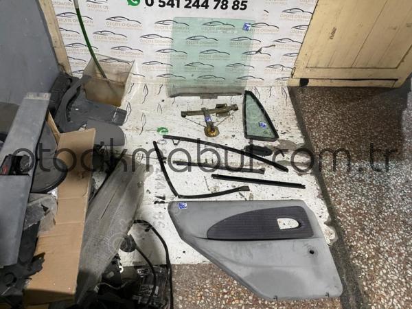 DACİA SOLENZA SOL ARKA KAPI CAM KRİKOSU ORJİNAL ÇIKMA
