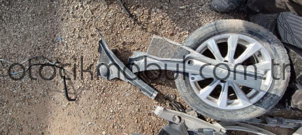 Laguna 2 ön cam altı plastik silecek altı plastik