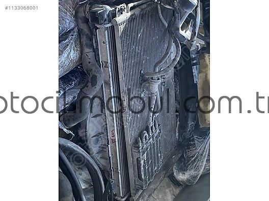 MERCEDES W203-W211 270 CDİ ORJ. SU RADYATÖRÜ ÇIKMA KUSURSUZ