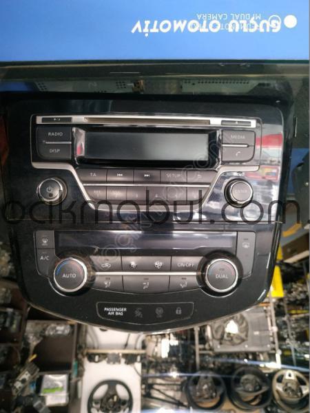 NİSSAN QASHQAİ ORJİNAL TEYP 2015