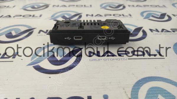 89A035736 AUDİ Q4 E-TRON USB PORT