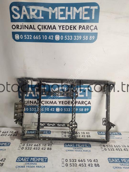 ÇIKMA BMW 5 SERİSİ E39 RADYATÖR KASASI 17111740796