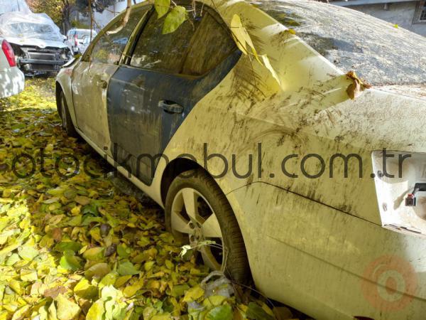 2017-2019 Skoda Octavia Teyp Orjinal çıkma