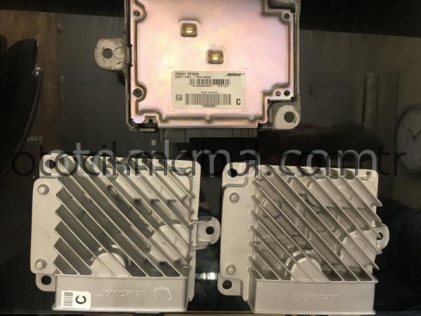 Nissan X-Trail T32-2017-2021 Boss Amfi Beyni Çıkma